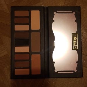 Kat Von D Shade and Light Eyeshadow pallet